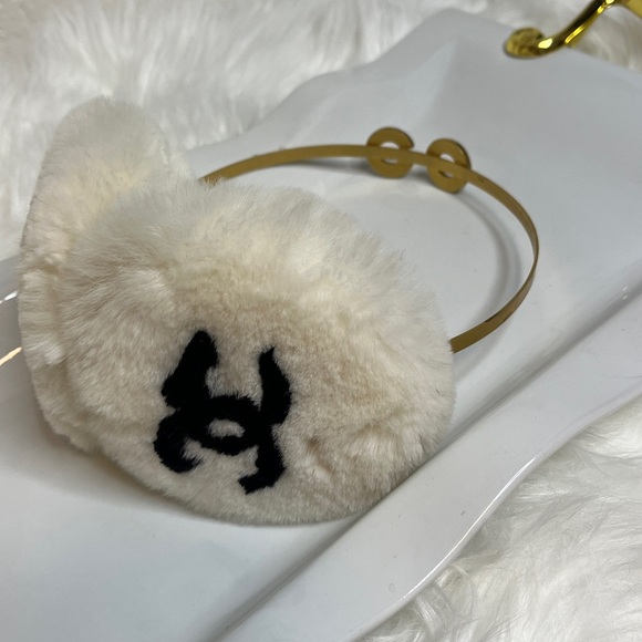 CHANEL VINTAGE  Black and White Fur Earmuffs - Picture 3 of 8
